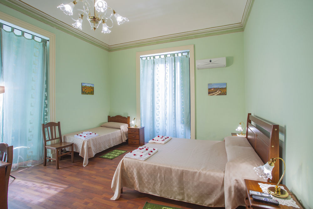 Bed and Breakfast Siciliaetnamare à Riposto Extérieur photo