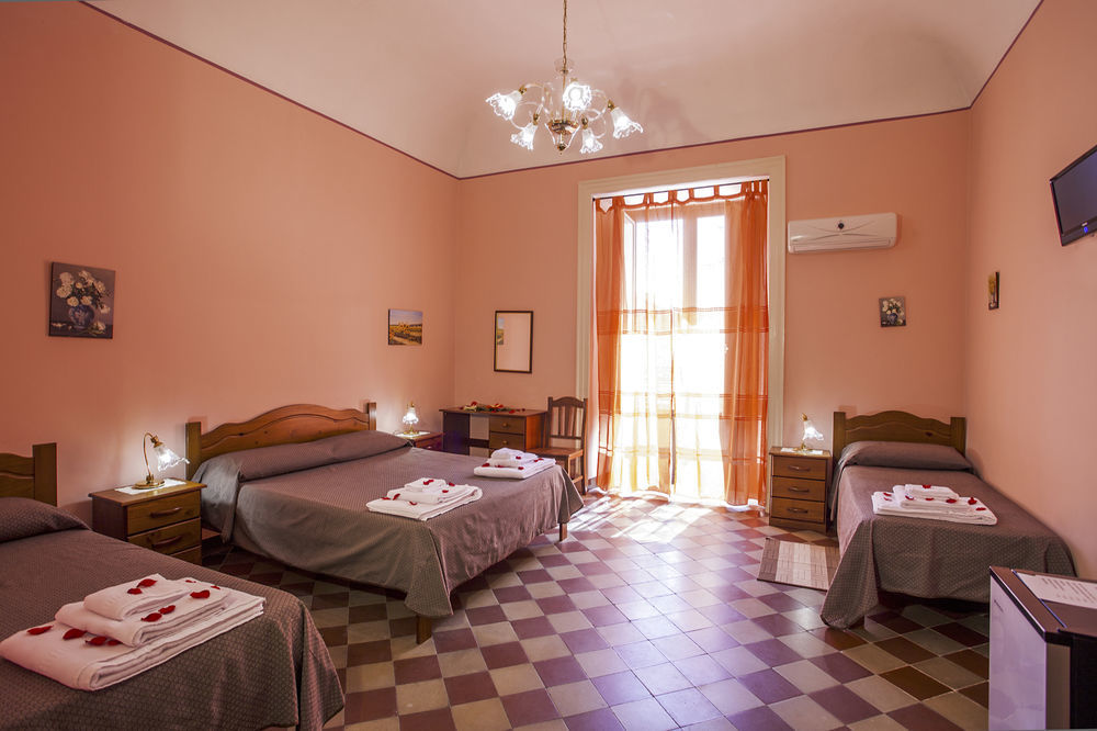 Bed and Breakfast Siciliaetnamare à Riposto Extérieur photo