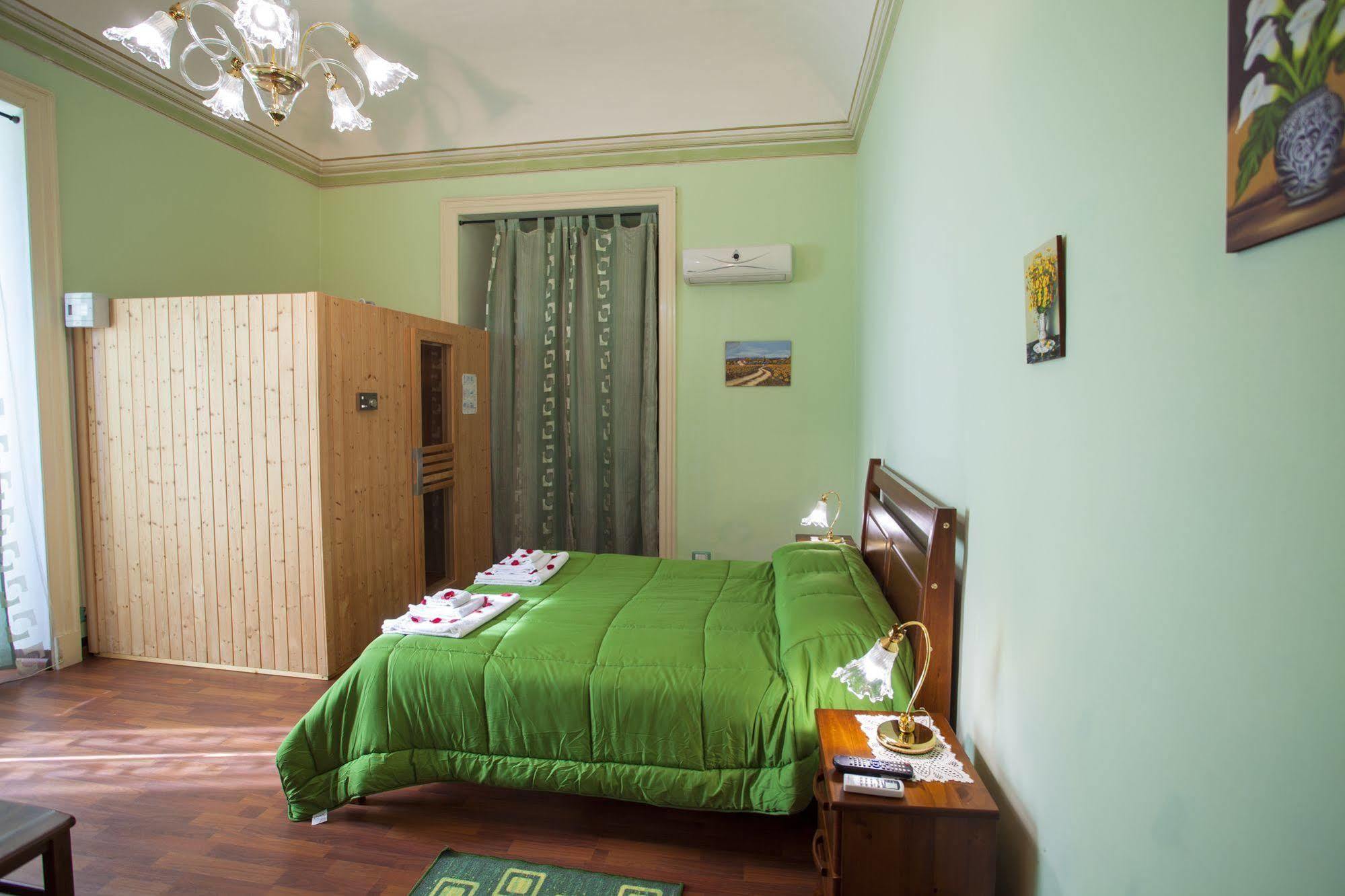 Bed and Breakfast Siciliaetnamare à Riposto Extérieur photo